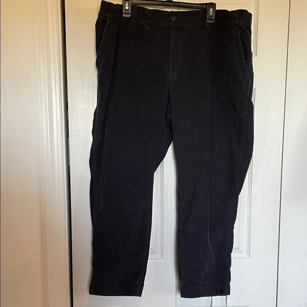 L.L. Bean BeanFlex Standard Fit Navy Blue Corduroy Pants XXL 44” waist